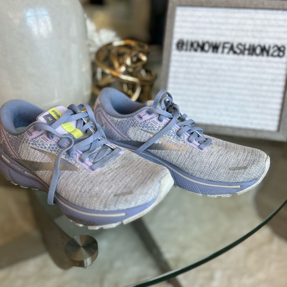 Brooks Women's Light Purple Athletic Running Shoes